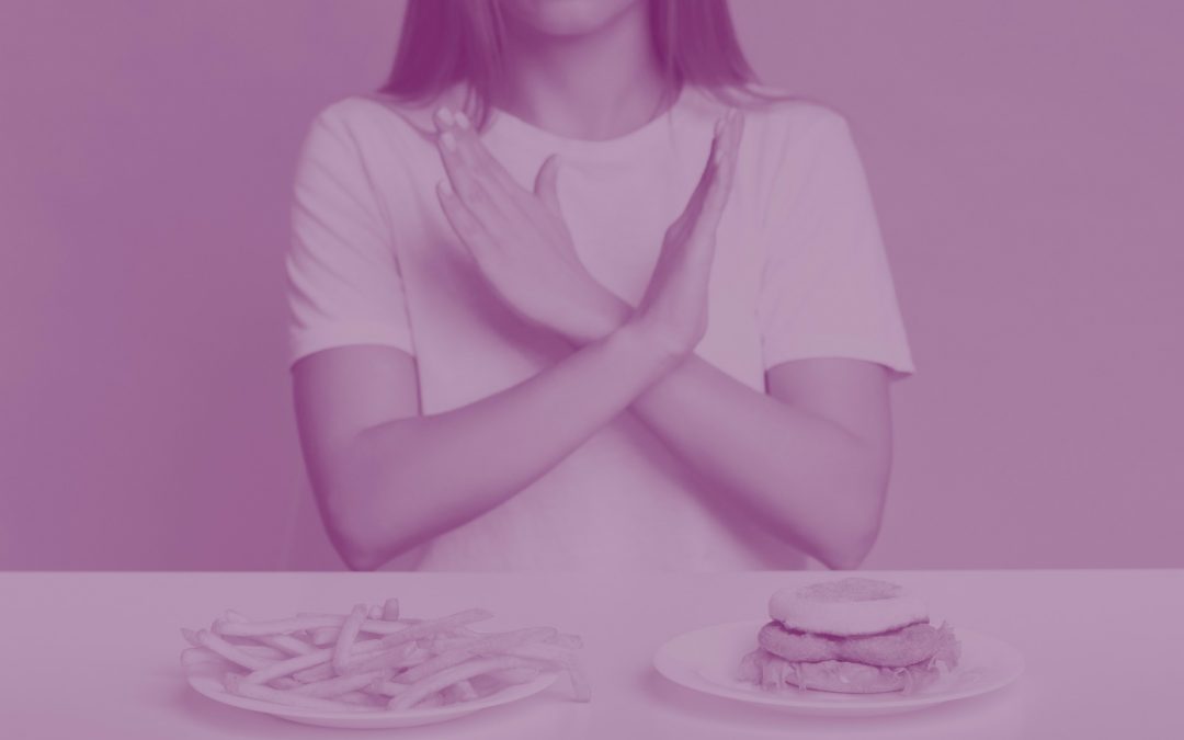 ¿Qué alimentos debes evitar si llevas ortodoncia?